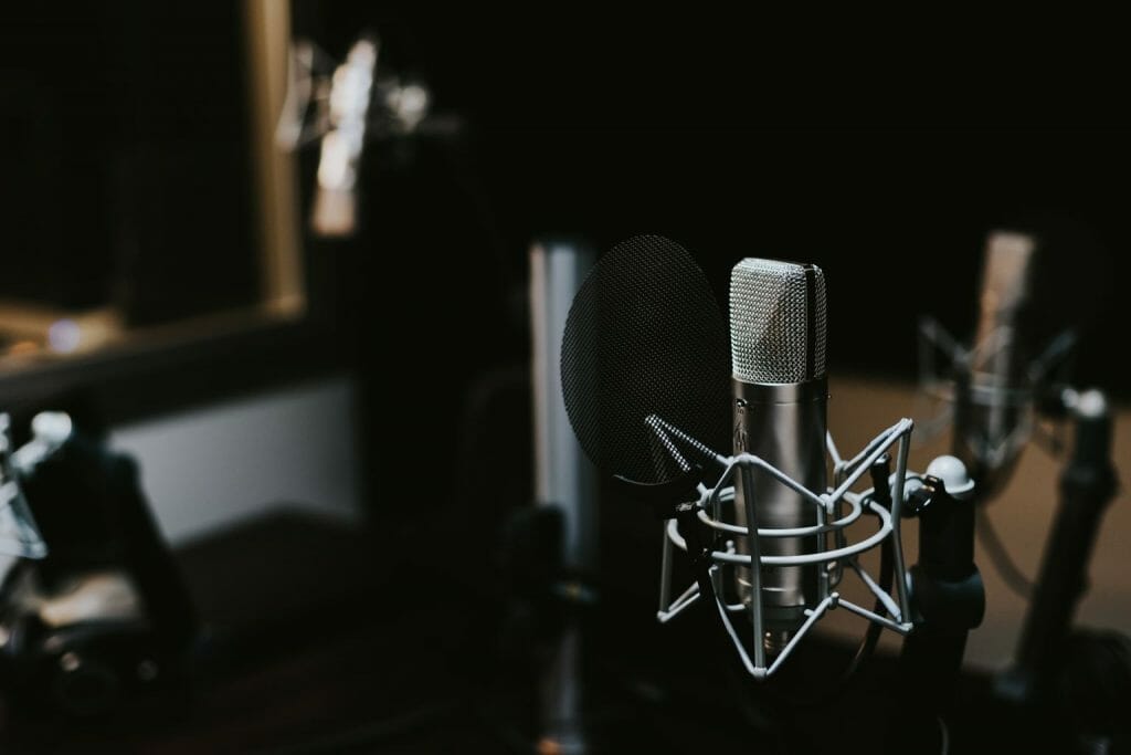 what-is-a-voice-over-artist